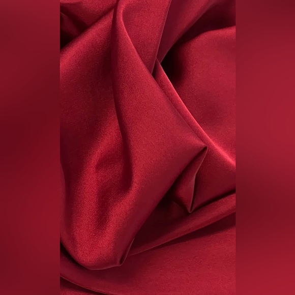 Red gown corset size small - Picture 3 of 3